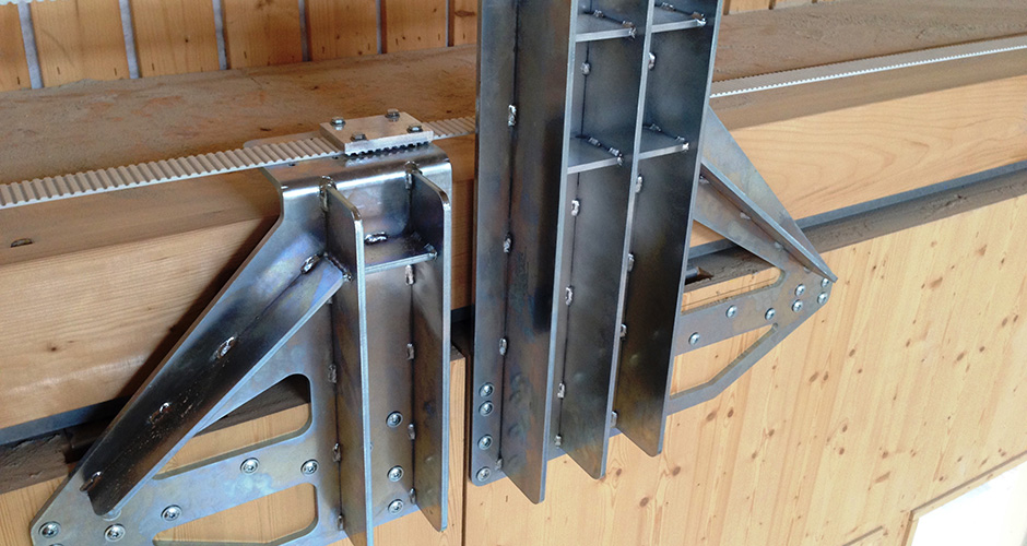Spezialmitnehmer grosses Holzschiebetor